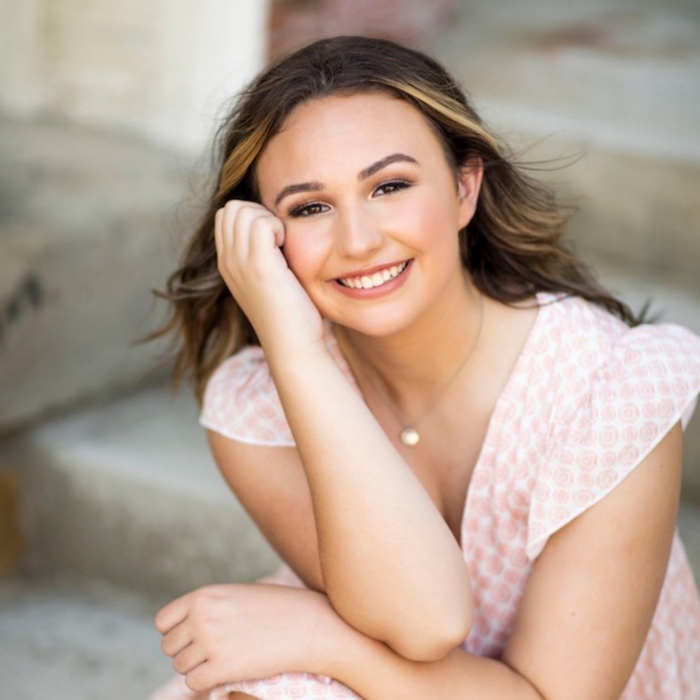 Meet your Posher, Ali